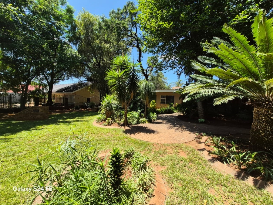 4 Bedroom Property for Sale in Protea Park North West